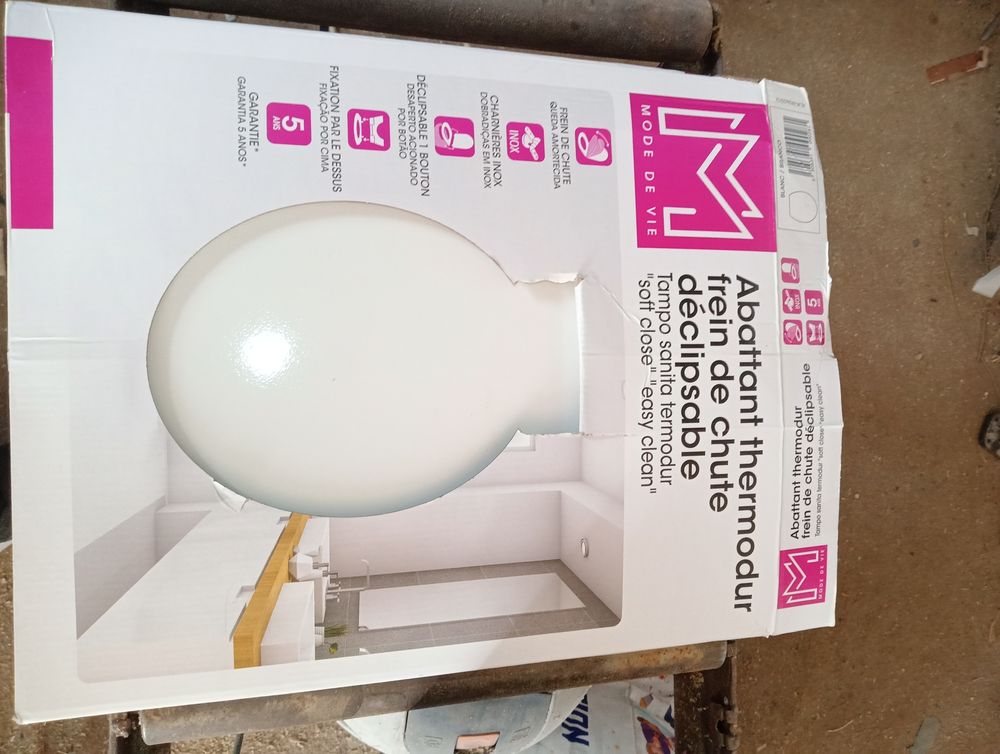 Aspirateur et Abattent de toilette Electroménager
