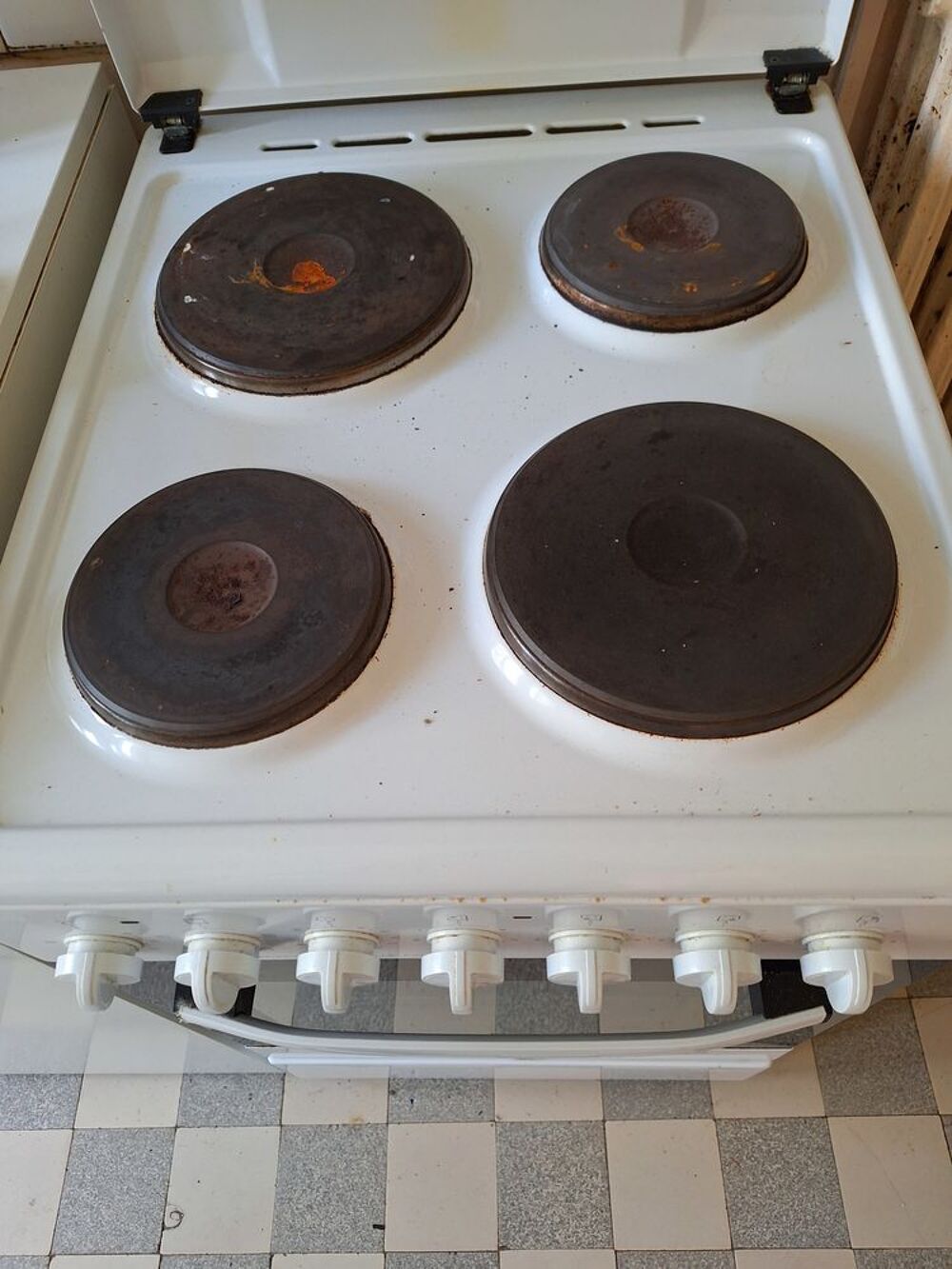 Cuisini&egrave;re &eacute;lectrique TBE Brandt. Electroménager