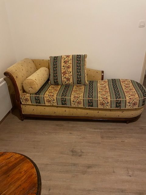 Mridienne parfait tat peut servir de couchage d'appoint 0 Saint-Raphal (83)