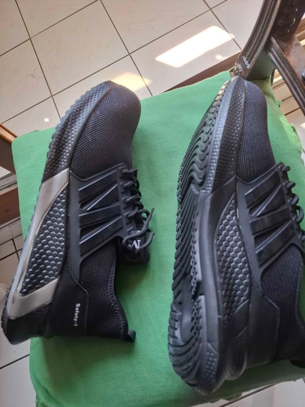 Paire Baskets de S&eacute;curit&eacute; Chaussures
