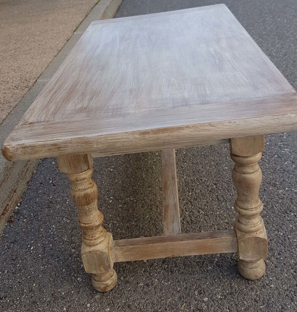 TABLE BASSE DE SALON EN BOIS MASSIF SCULPTEE Meubles
