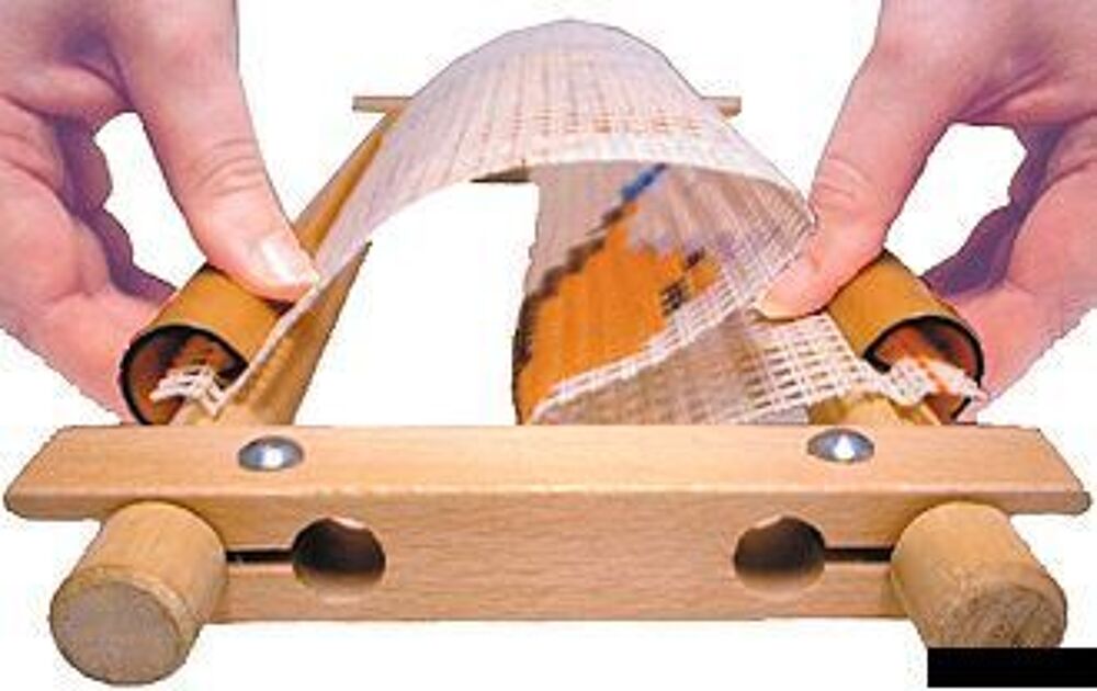 M&eacute;tier &agrave; canevas, cadre &agrave; enroulement Bricolage