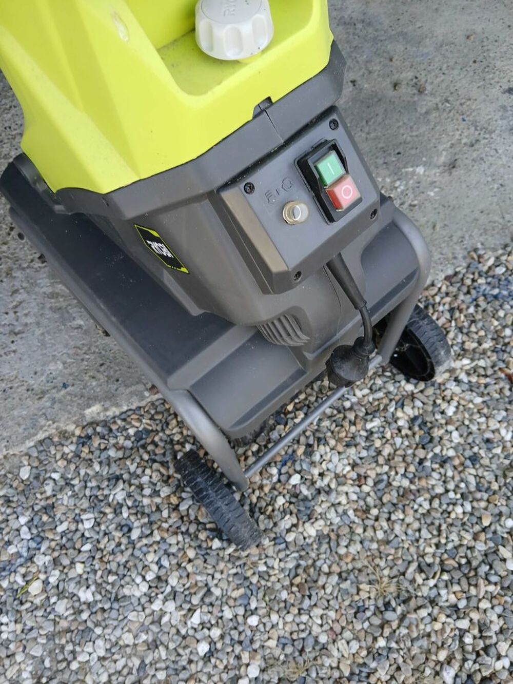 broyeur v&eacute;g&eacute;taux Jardin