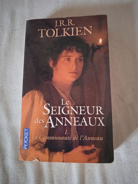 Livres Le seigneur des anneaux
La communautes de l'anneau 15 Talange (57)