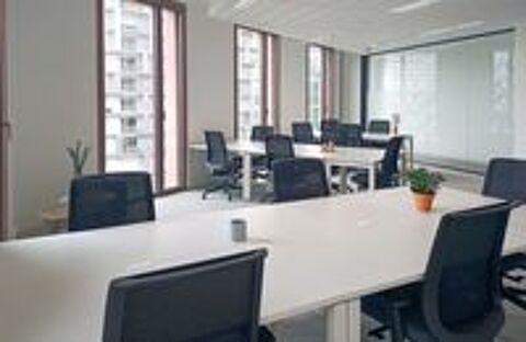   Trouvez un bureau à Nantes, Amazing Amazones  pour 4 personnes avec prise en charge complète  