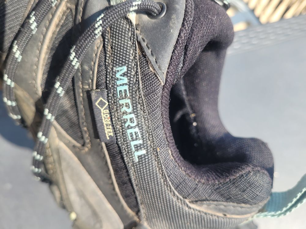 chaussure de randonn&eacute;e MERVELL Taille 38 Sports