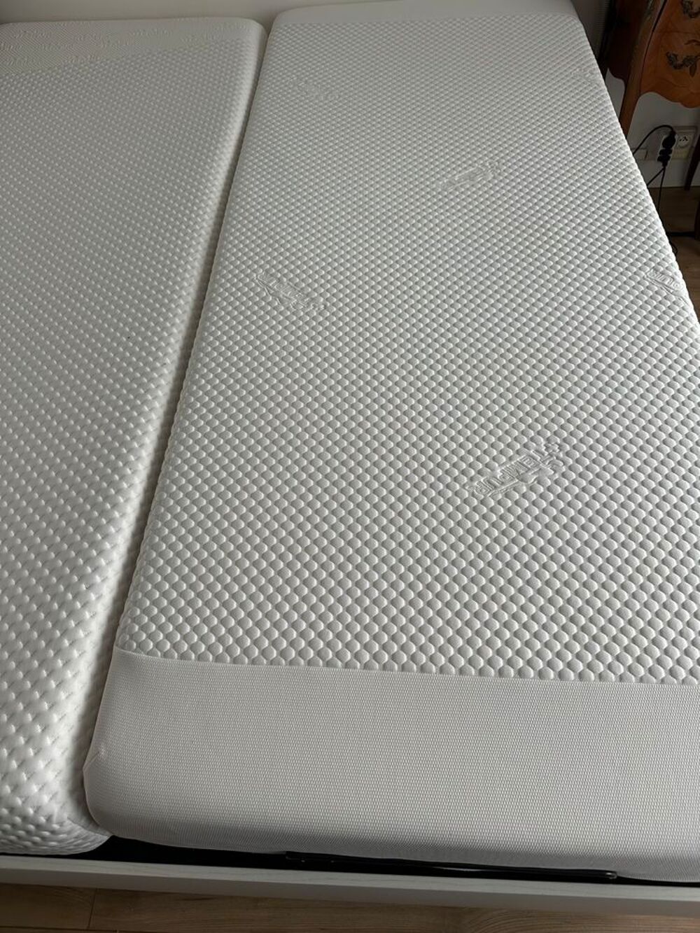 2 Matelas TEMPUR pour lit &eacute;lectrique Meubles