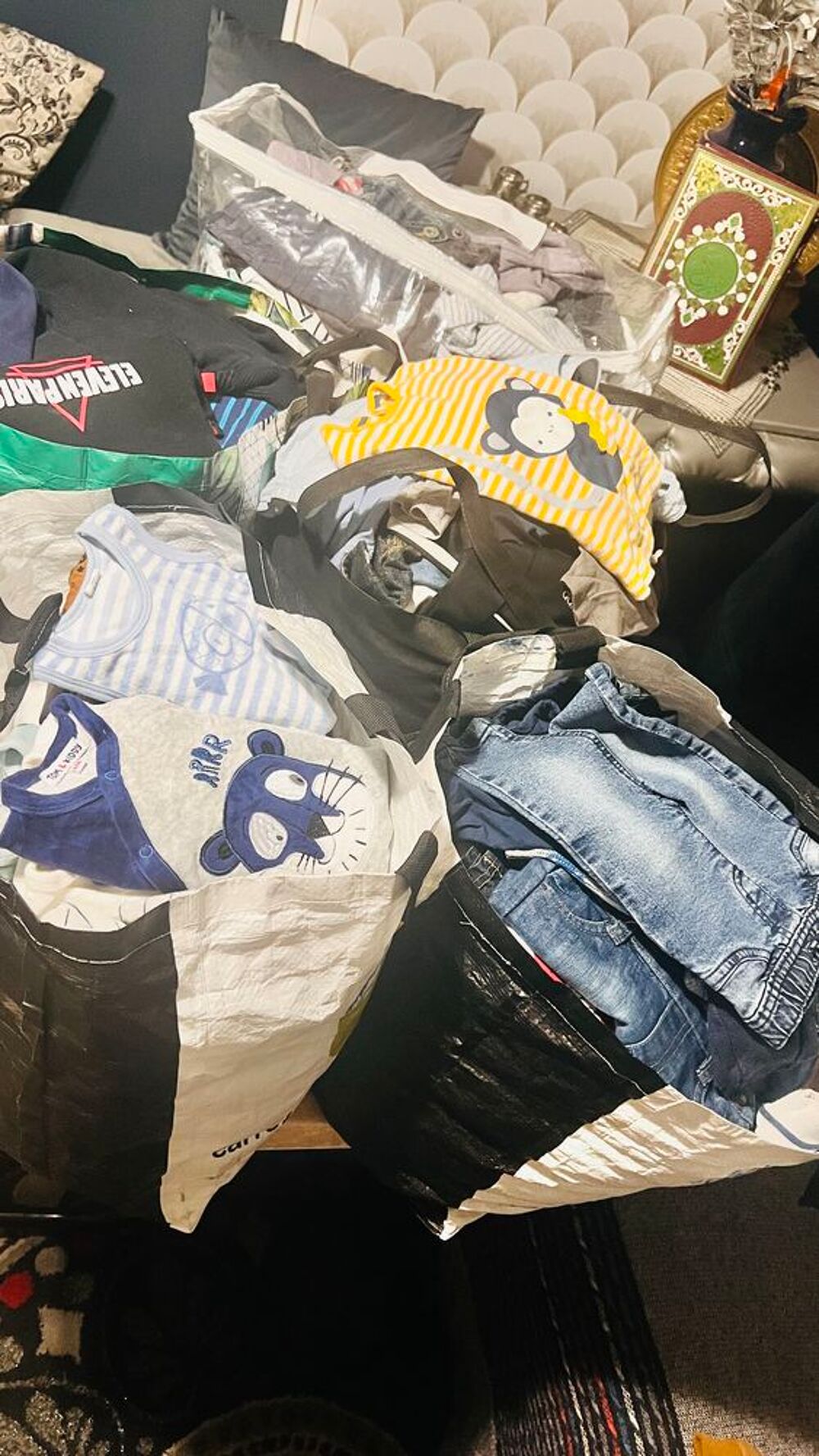 Dressing b&eacute;b&eacute; gar&ccedil;on &agrave; vendre : De la naissance &agrave; 24 mois, v&ecirc;tements de qualit&eacute; en excellent &eacute;tat Vêtements enfants