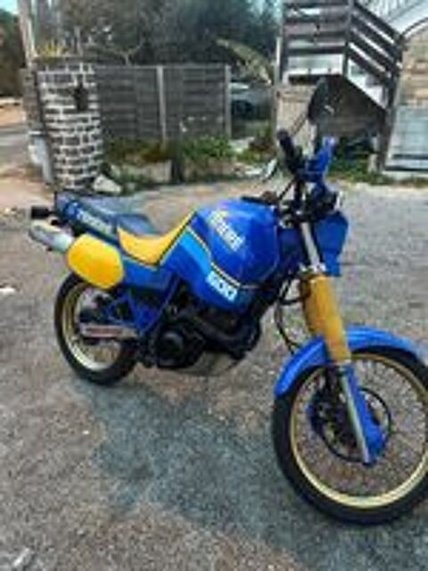 YAMAHA 1986 occasion 83600 Fréjus