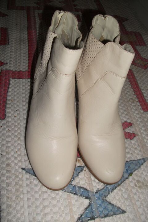 Chaussures Femmes - Bottines 20 Saint-Germain-ls-Arpajon (91)
