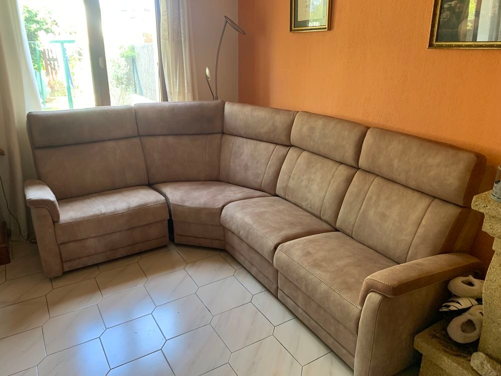 Canap&eacute; en cuir avec carcasse en h&ecirc;tre Meubles