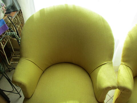 PAIRE de FAUTEUILS Crapaud trs ANCIENS entirement REFAITS 160 Tarascon (13)