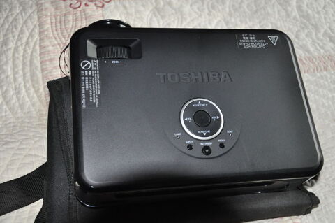  marque Toshiba : VIDEO PROJECTEUR PROFESSIONNEL NEUF / 250 79140 Cerizay