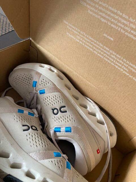 Superbes baskets On Cloudsurfer 2 85 Paris 17 (75)