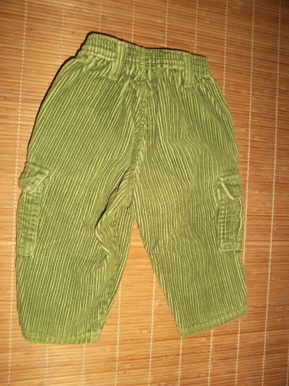 Pantalon pour garcon 12 mois vert Vêtements enfants
