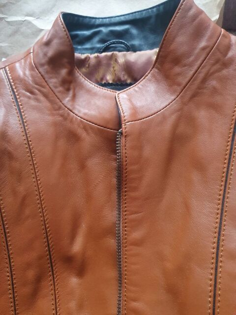 veste cuir 100 La Fert�-Milon (02)