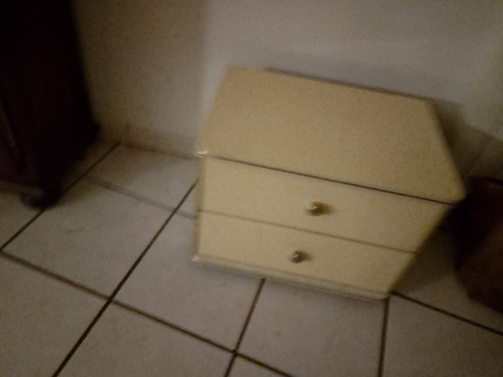 Chambre adulte compl&egrave;te Meubles