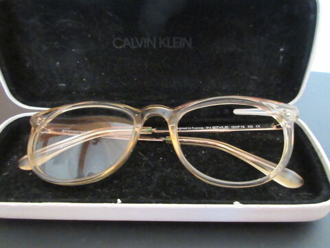 Montures de lunettes + clips solaires + �tui 12 Le Cr�s (34)