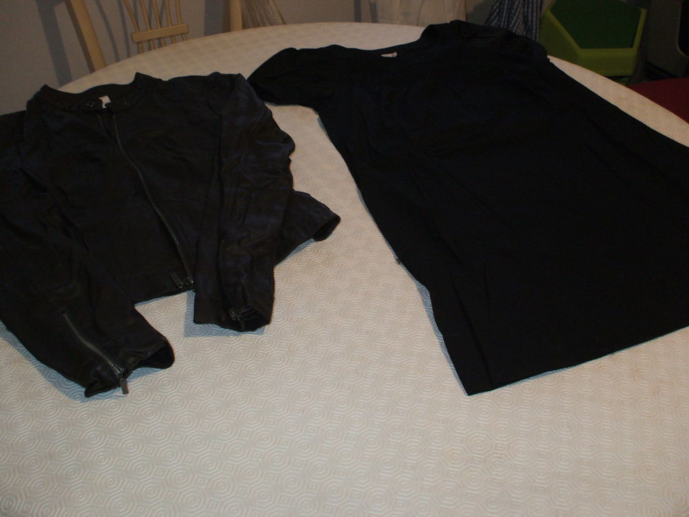 blouson et robe Vêtements