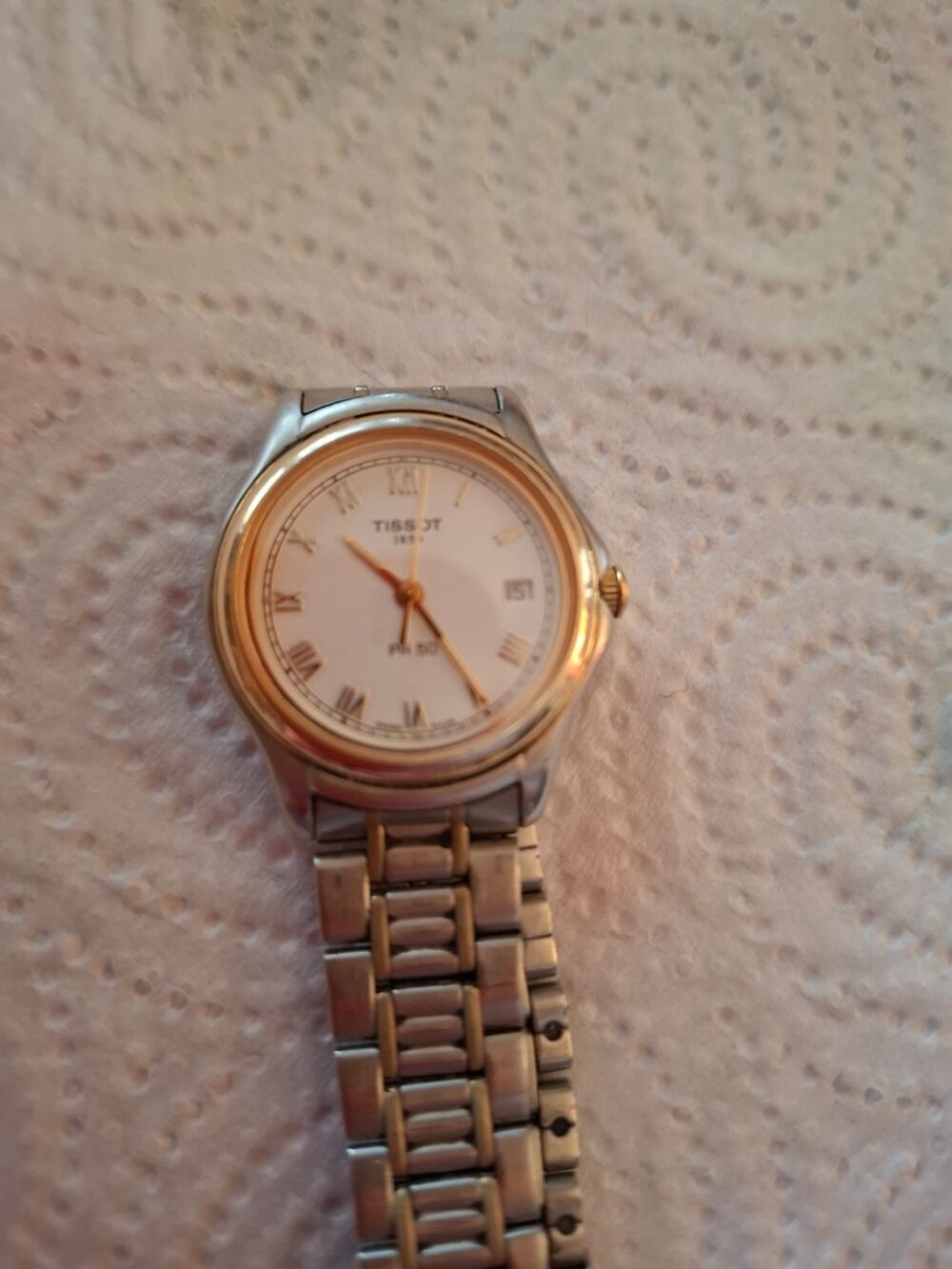 Montre Tissot bracelet m&eacute;tal cadran blanc Bijoux et montres