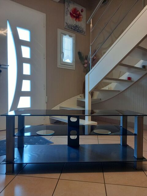 Table basse en verre télé ou autres 50 Verrières-en-Anjou (49)