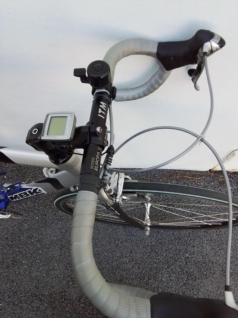VELO DE COURSE HOMME. MBK Vélos