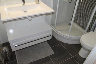  Appartement à louer 2 pièces 38 m²