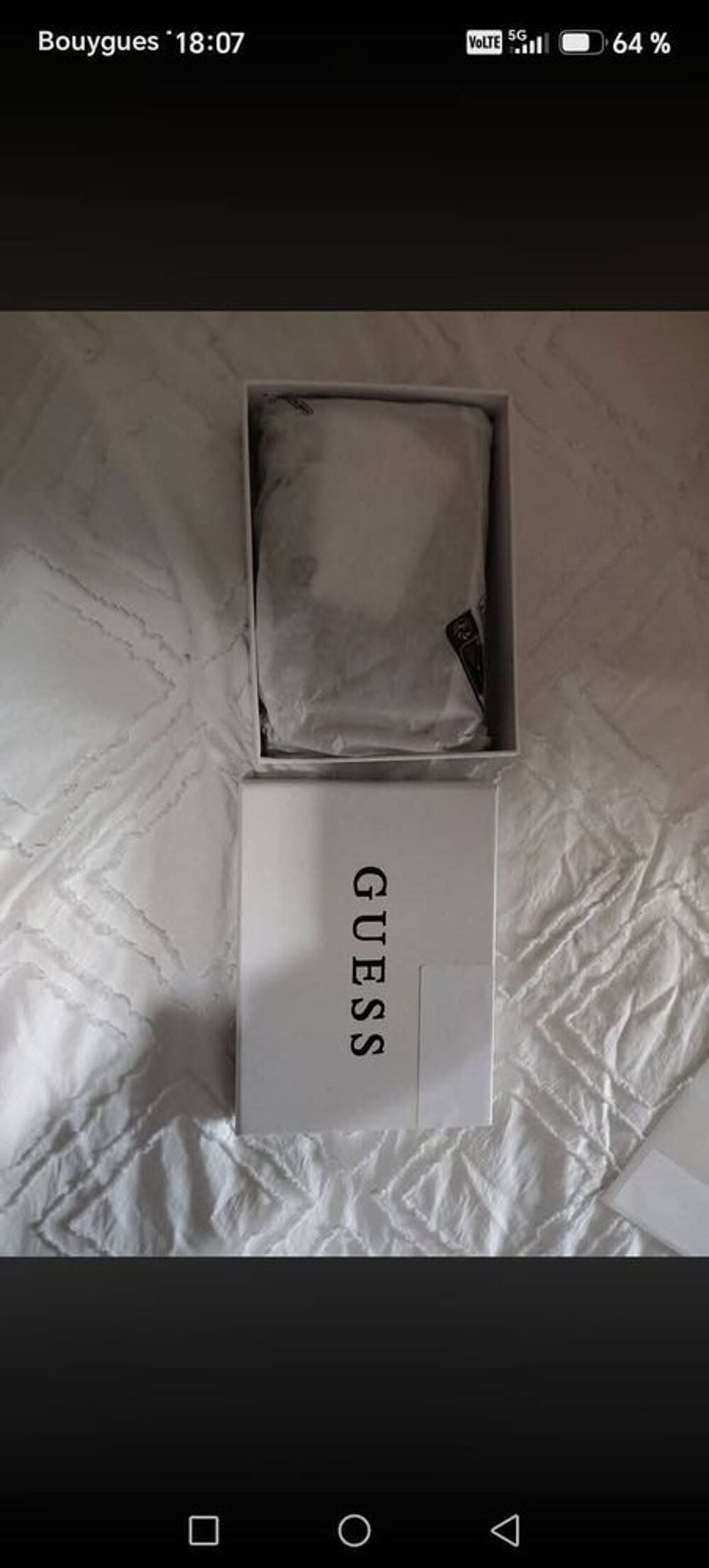 Sac Guess et porte monnaie guess &eacute;tiquett&eacute; neuf emball&eacute; Maroquinerie