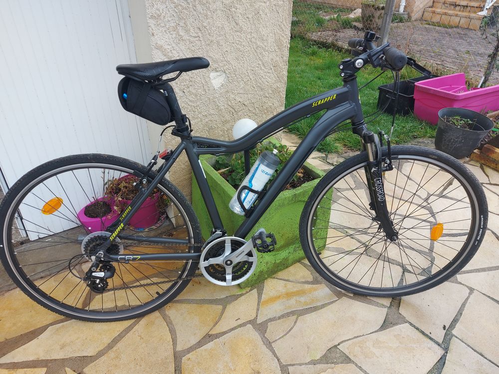 V&eacute;lo homme neuf jamais utilis&eacute; cause accident A saisir 150e Vélos