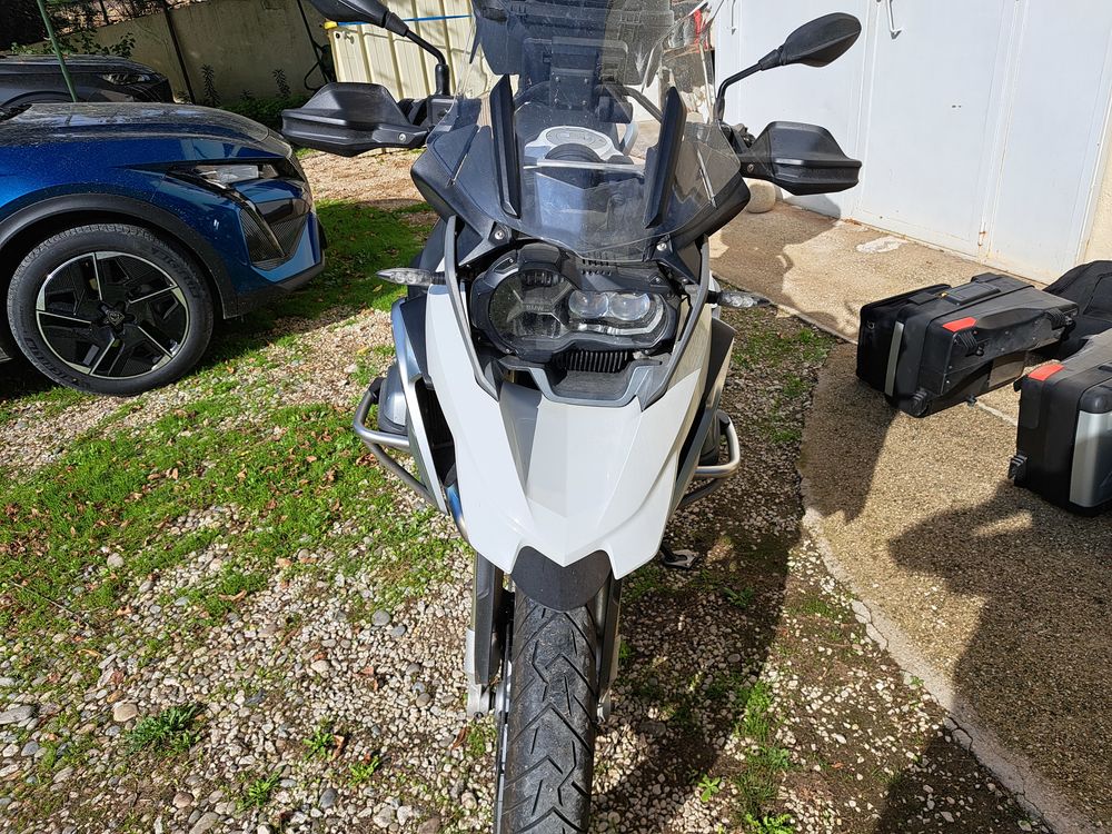 BMW 2016 occasion 84800 L'Isle-sur-la-Sorgue