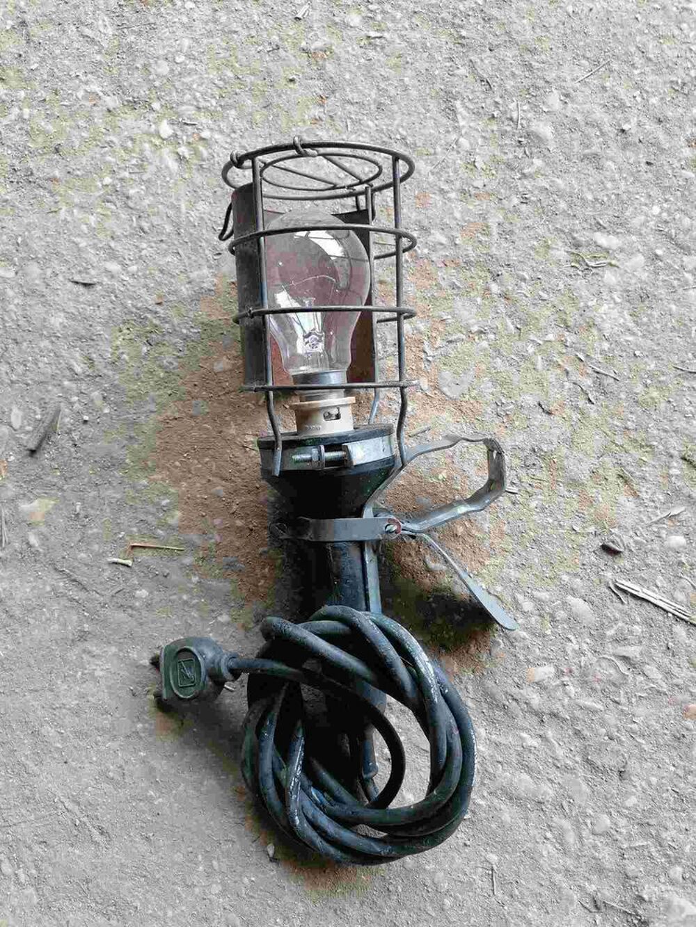 Vintage. Baladeuse des ann&eacute;es 60 compl&egrave;te.D&eacute;co loft .Atelier Dcoration