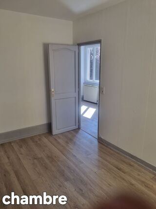  Appartement à louer 2 pièces 45 m² Belfort