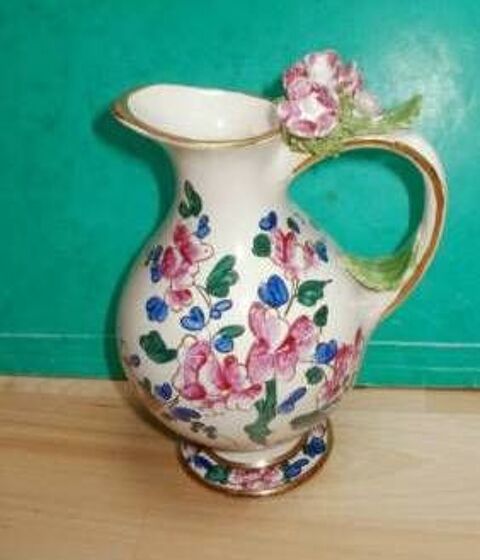 Pichet - cruche - pot dcor floral - fait main sign SH 8 Montauban (82)