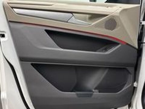 MULTIVAN Multivan Court 1.4 eHybrid 218 DSG6 Style 2022 occasion 38440 Saint-Jean-de-Bournay