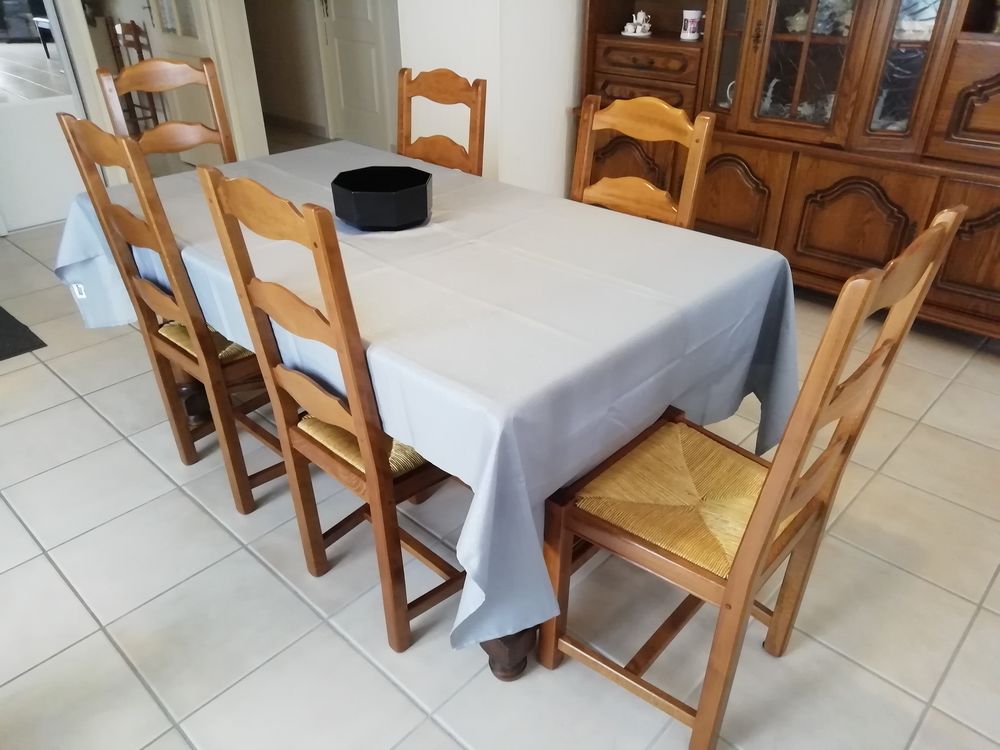 Salle &agrave; manger compl&egrave;te Meubles