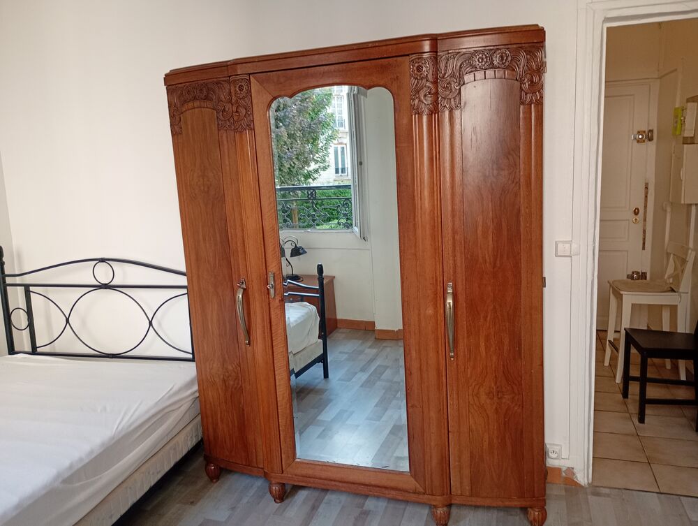 Location Appartement meublée d'un appartement type F1 ou studio 28 M2. Paris 11