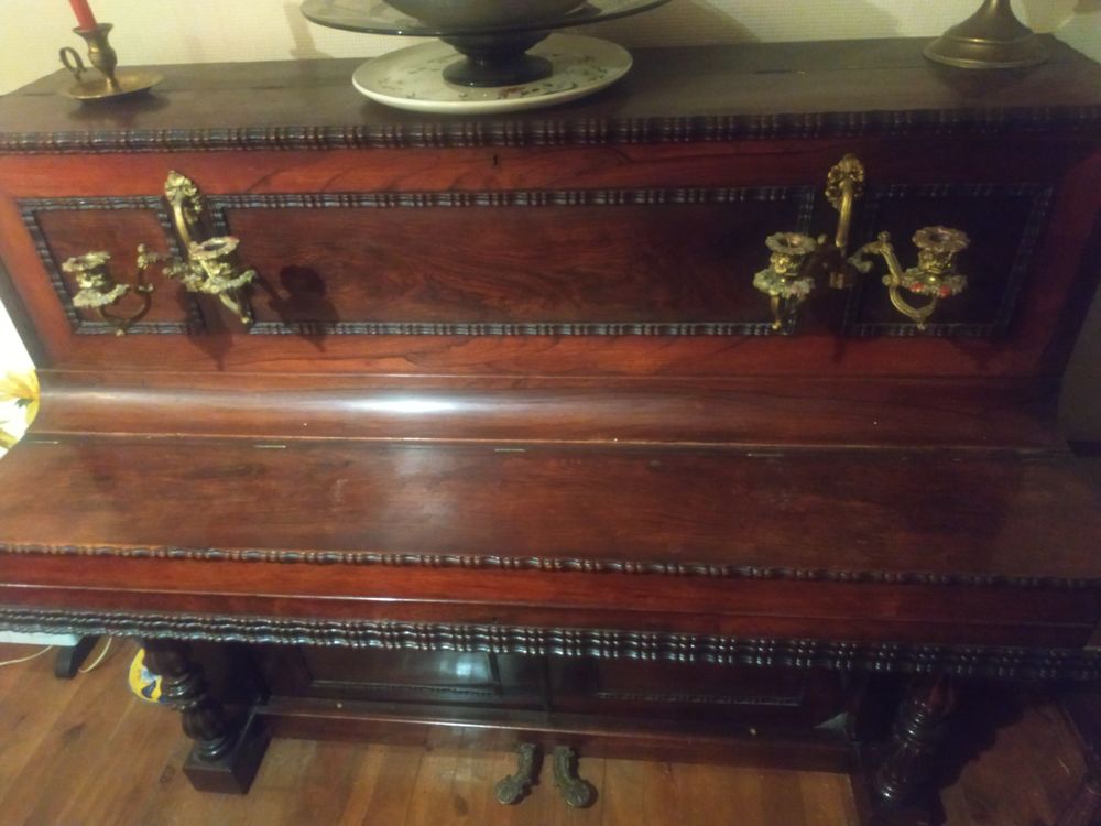 Donne piano droit baroque Instruments de musique