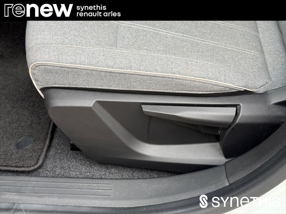 M&eacute;gane Megane E-Tech EV40 130ch standard charge Equilibre 2023 occasion 13200 Arles