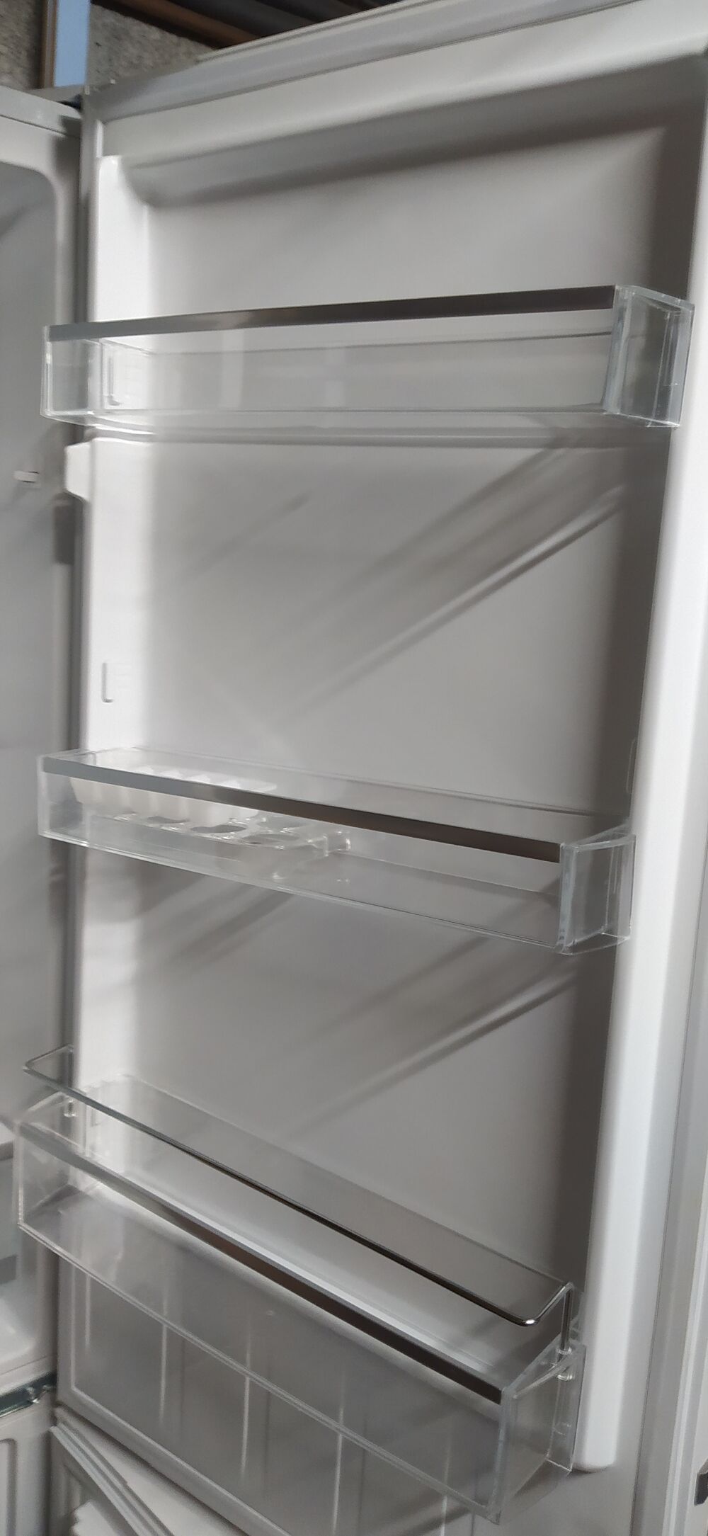 Combin&eacute; r&eacute;frig&eacute;rateur cong&eacute;lateur. Electroménager