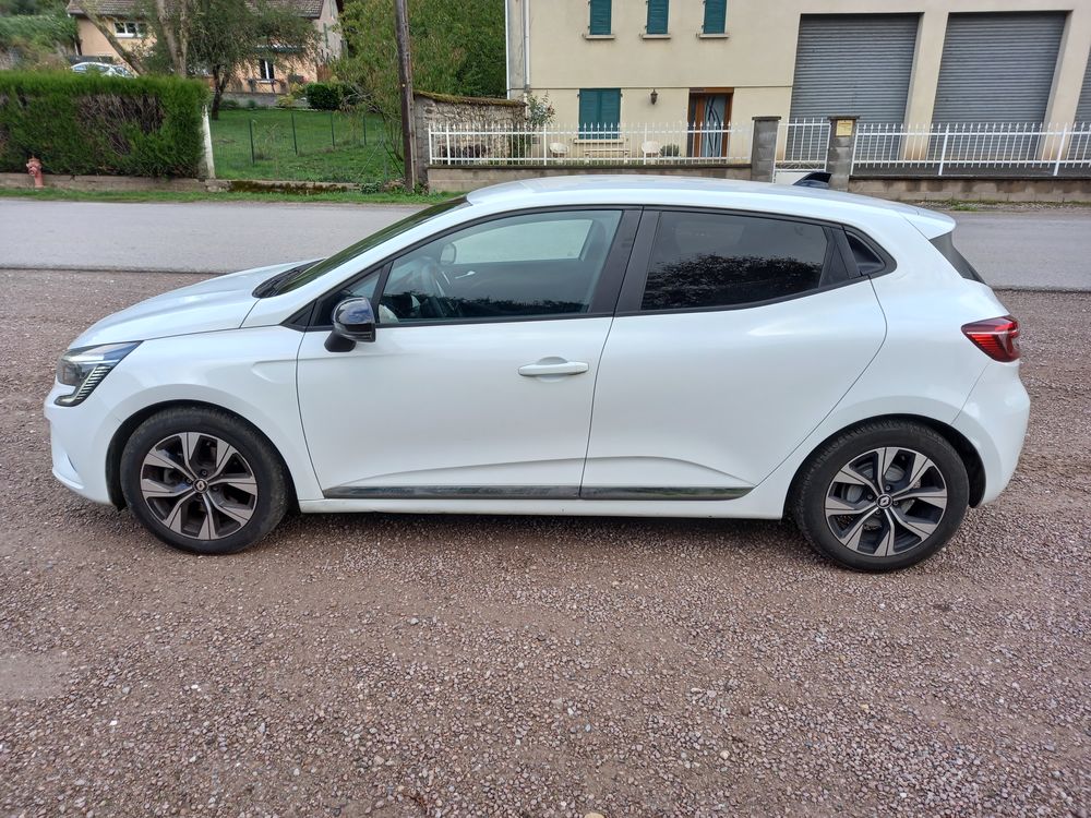 Clio V STE 1.6 E-TECH 145 EVOLUTION GPS 2 PLACES 40929 KMS 2023 occasion 88220 Urim&eacute;nil