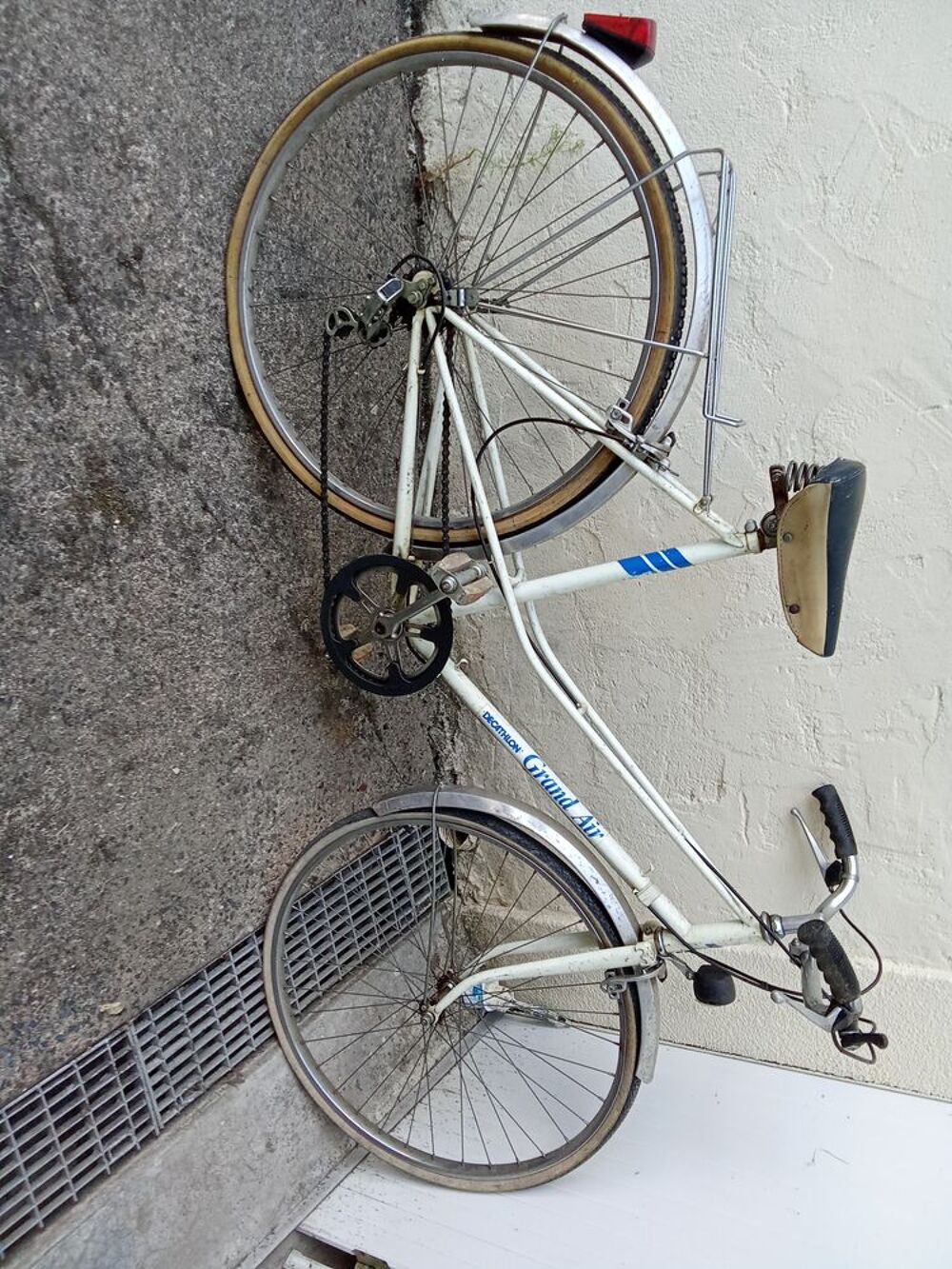 V&eacute;lo (D&eacute;cathlon Grand Air) vintage Vélos