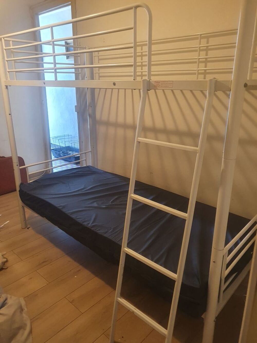 Urgent lit surperpos&eacute; Meubles