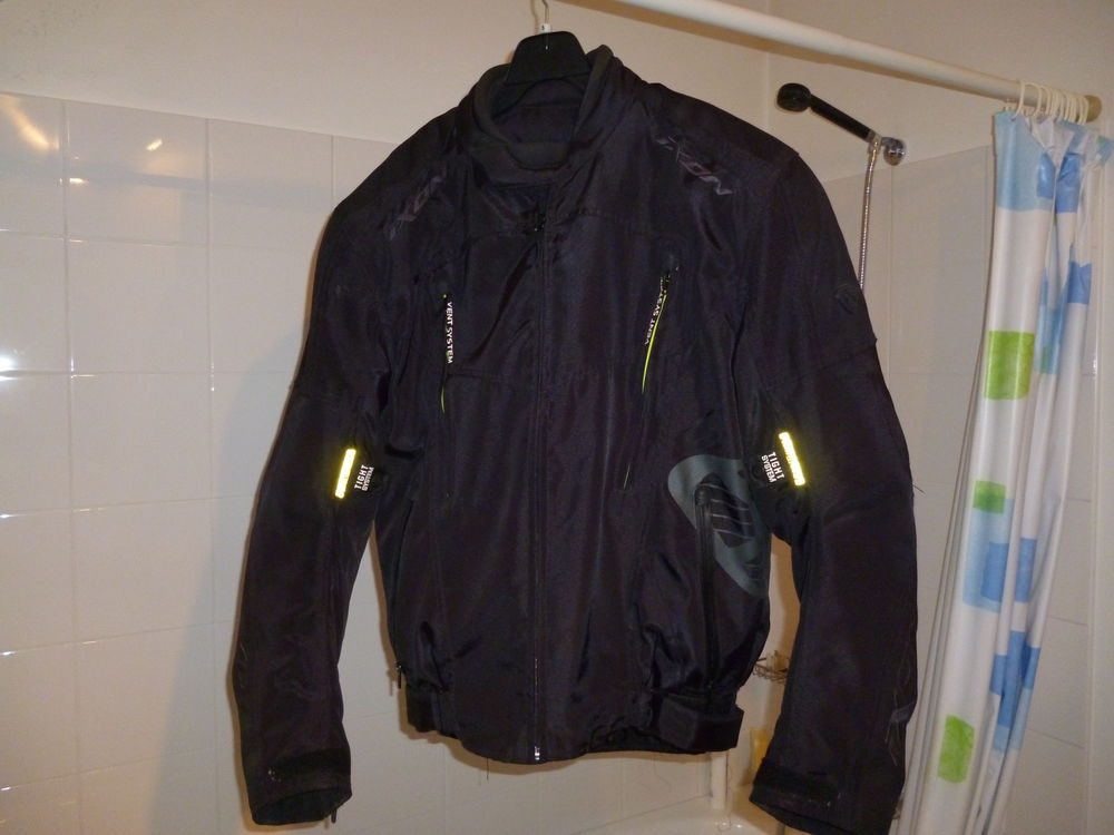 blouson moto V�tements