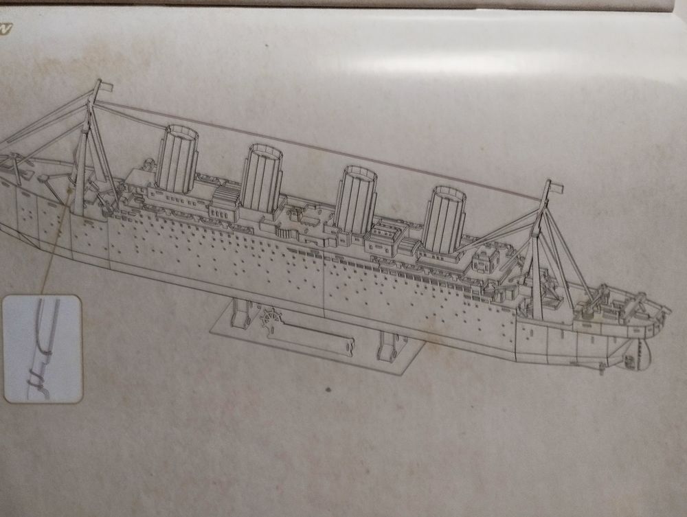 Puzzle 3D Titanic avec LED 