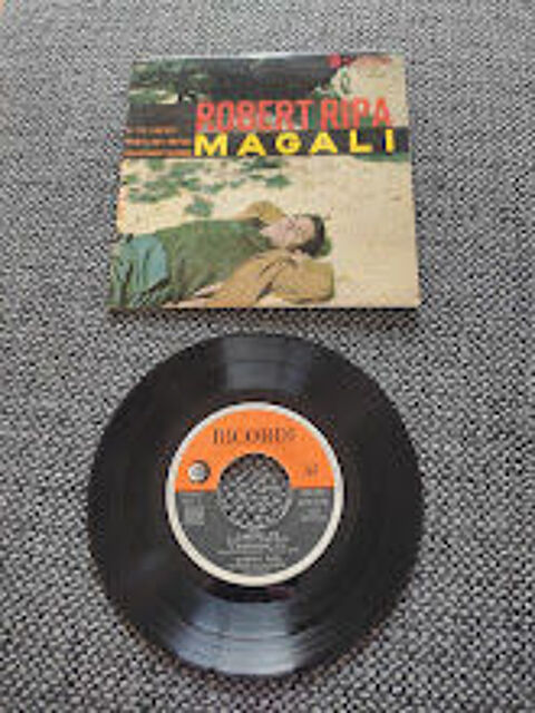 M (113) - Robert Ripa - Magali 2 Paris 13 (75)