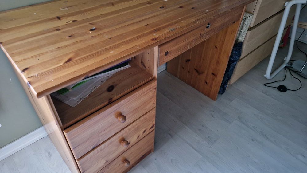 bureau en pin massif Meubles