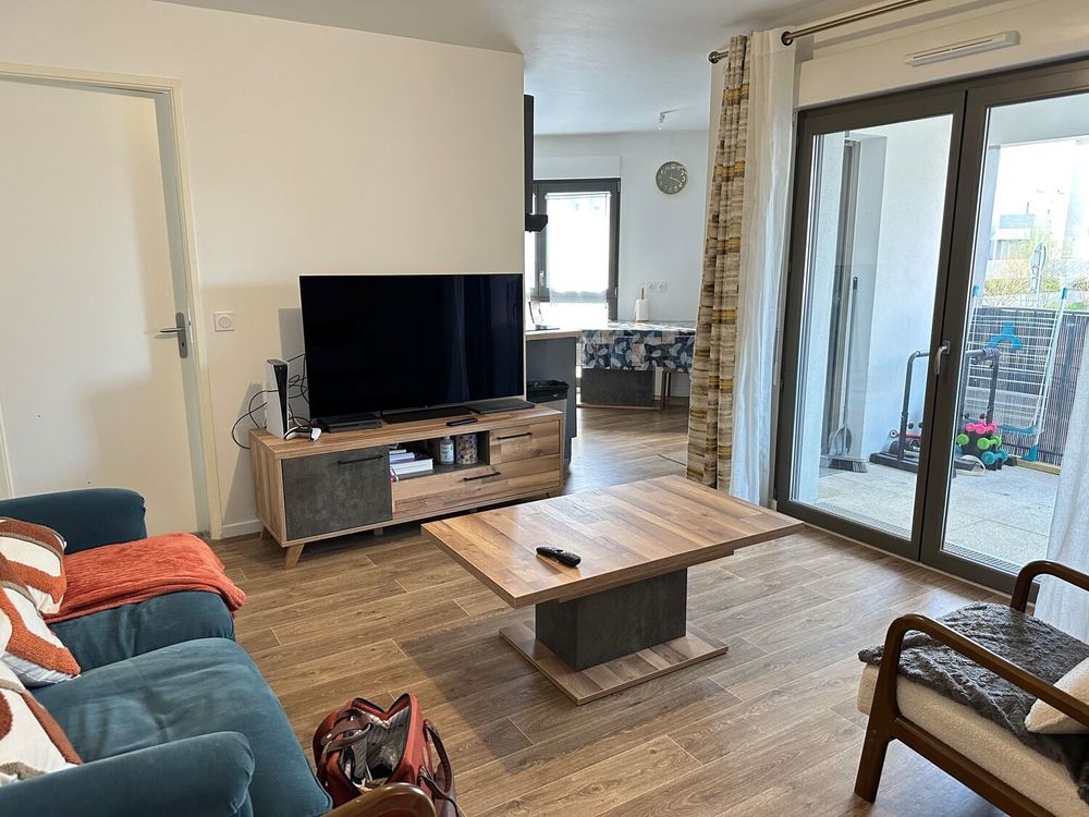 Vente Appartement EXCLUSIVITÉ – Appartement récent T3 avec terrasse et parking – Idéal investissement locatif Carrières-sous-poissy