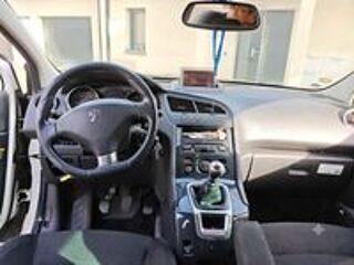 5008 2.0 HDi 150ch FAP BVM6 Allure 7pl 2011 occasion 71000 M&acirc;con
