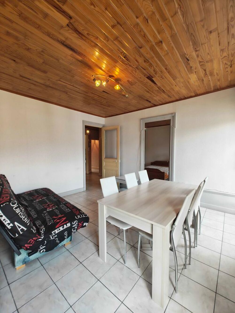 Vente Appartement Appartement 2 pièces lumineux avec balcon - 56 m² - Dernier étage - Fort potentiel - Secteur Chateaucreux Saint-Étienne