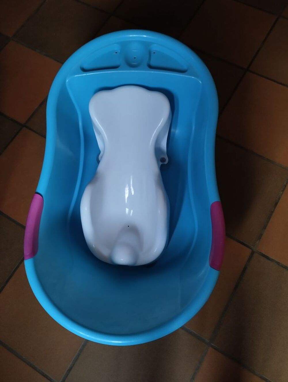 Baignoire B&eacute;b&eacute; avec r&eacute;ducteur Puériculture